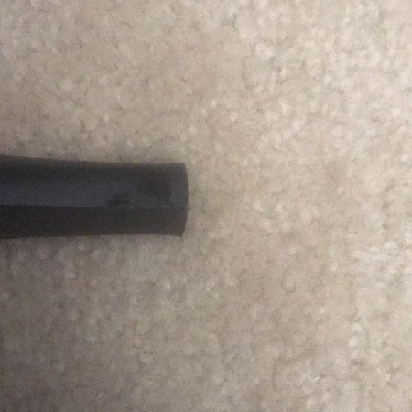 Black Guess Heels - Picture 7 of 8